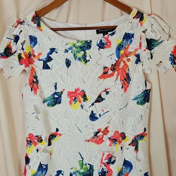 Sharagano Watercolor White Lace Sheath Dress Women's 8 Rainbow Vibrant Artsy NWT - Picture 3 of 9